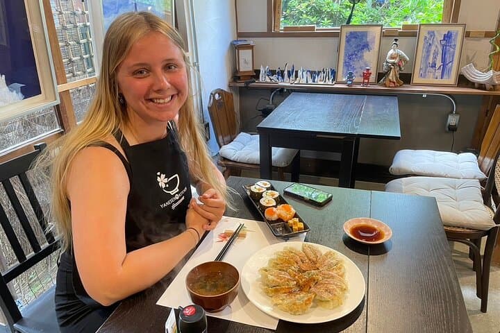 Private Home Cooking in Yanaka – Local Flavors in a Warm Setting — photo 18