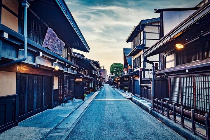 Takayama and Shirakawa Day Tour with Hida Beef Lunch from Nagoya — photo 13