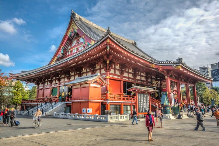 Private Walking Tour in Tokyo Shibuya Cultural District — photo 3