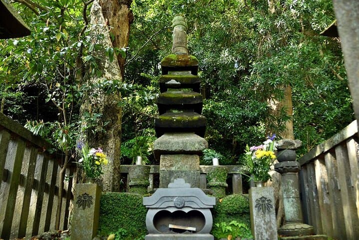 Kamakura Heritage Bike or Walk Tour with ex-Rickshaw guide — photo 13