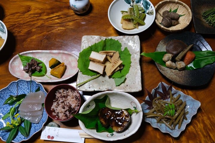 Traditional Japanese Food Tour with a Food Expert — photo 3