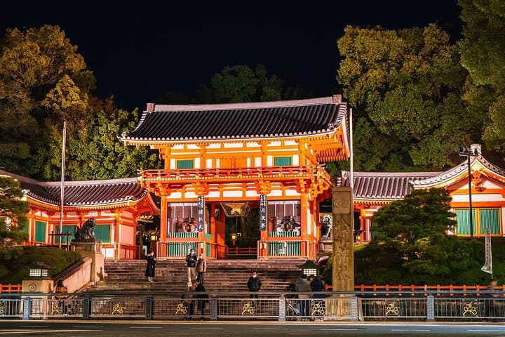 Kyoto 5-Star Geisha Night Walk: Small-Group Authentic Experience — photo 5