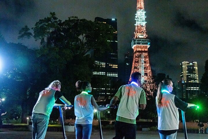 Tokyo: Tokyo Tower E-scooter Tour -Tower Ticket Included- — photo 6