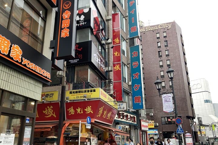 Ikebukuro Chinese Supermarket Tour and Local Gourmet Tour — photo 1