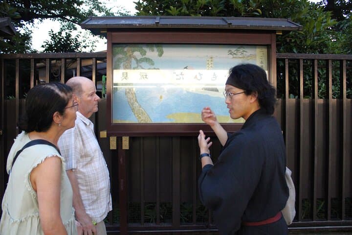 Tokyo: Asakusa Walking Tour with Japanese Comedian — photo 15