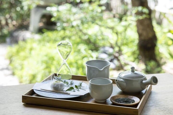 Guided Garden Walk: Nagoya Castle, Gardens & Historic Estate — photo 4