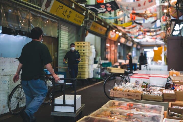 Nagoya Highlights & Street Food Walking Tour [small group] — photo 5