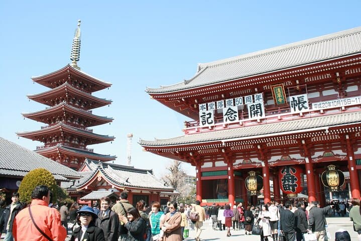 Private Tokyo Day to Night Tour: Asakusa & Shinjuku Golden Gai — photo 6