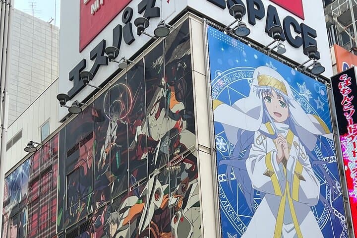 Private Tokyo Day to Night Tour: Asakusa & Shinjuku Golden Gai — photo 10