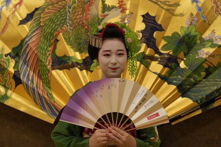 The Art of Geisha: Exclusive Show & Gion Walking Tour — photo 2