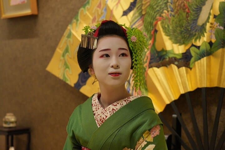 The Art of Geisha: Exclusive Show & Gion Walking Tour — photo 10