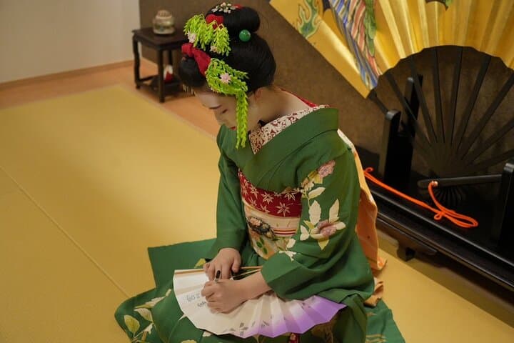 The Art of Geisha: Exclusive Show & Gion Walking Tour — photo 11