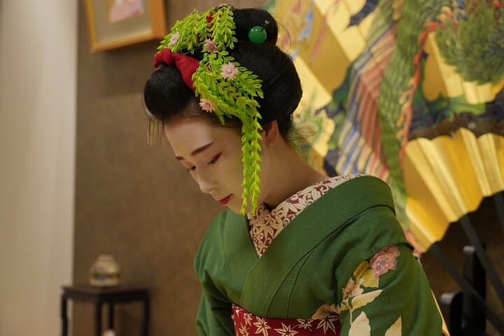The Art of Geisha: Exclusive Show & Gion Walking Tour — photo 13