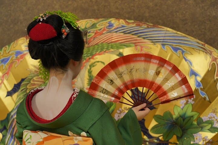 The Art of Geisha: Exclusive Show & Gion Walking Tour — photo 16