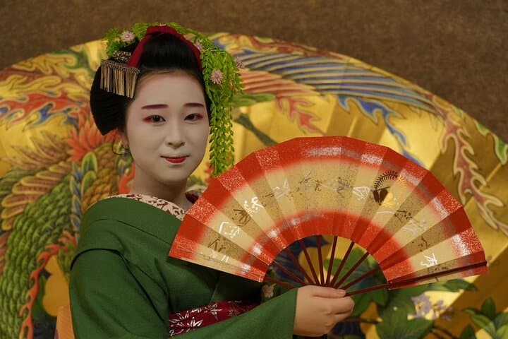 The Art of Geisha: Exclusive Show & Gion Walking Tour — photo 18
