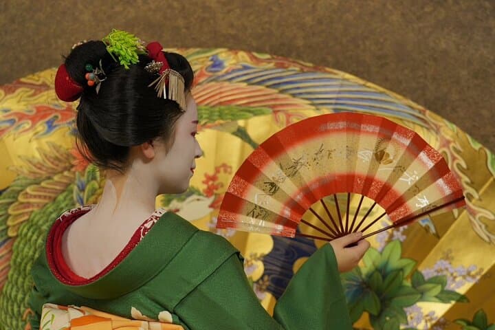 The Art of Geisha: Exclusive Show & Gion Walking Tour — photo 20