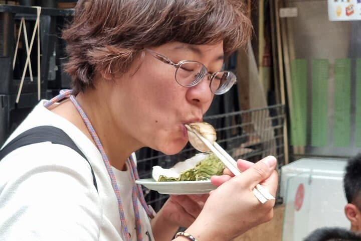 Osaka Kuromon Market＆Takoyaki Cooking Experience PRIVATE Tour — photo 3