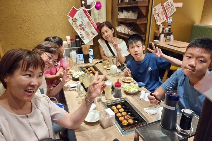 Osaka Kuromon Market＆Takoyaki Cooking Experience PRIVATE Tour — photo 7