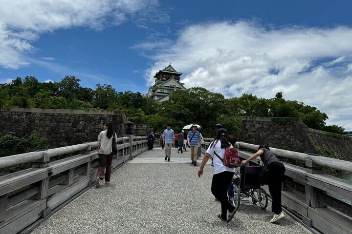 Osaka Castle Tower Guided Tour in 90 Minutes - Group Tour — photo 7
