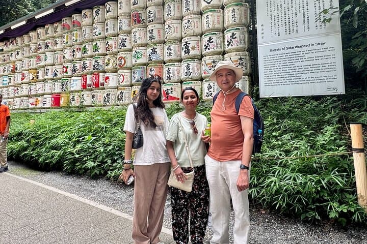 Tokyo Shibuya, Harajuku, and Meiji Jingu Youth Culture Tour — photo 7