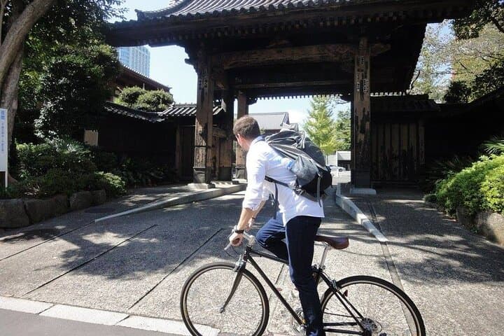 Kamakura Heritage Bike or Walk Tour with ex-Rickshaw guide — photo 14