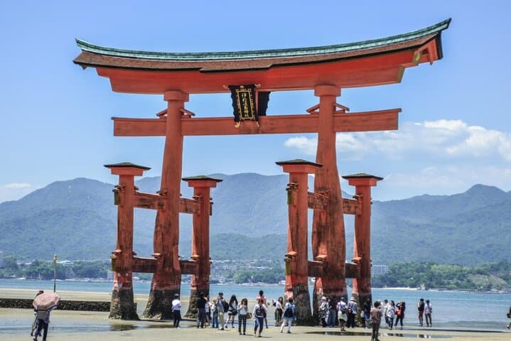 Hiroshima and Miyajima by Bike and Boat — photo 6
