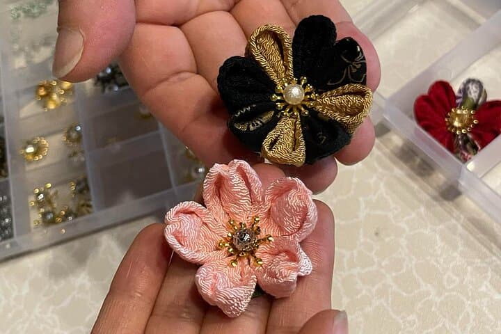 Tsumami Zaiku (Kanzashi) making Workshop in Abeno Osaka — photo 8