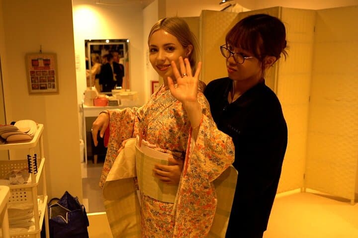 Tokyo Kimono Tour by Private Vehicle with Professional Guide — photo 13