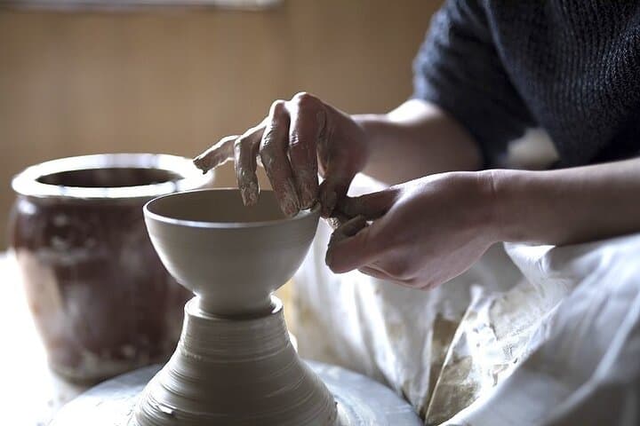 Kanazawa Art: Traditional Pottery Workplace Insights — photo 2