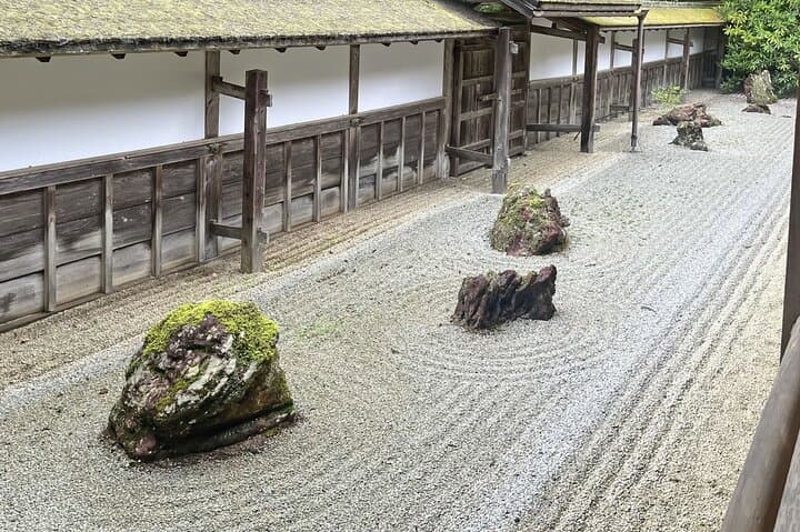 Day Trip Sacred Sites at Koyasan from Osaka — photo 10