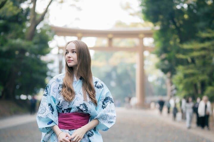 Tokyo, Shibuya: Meiji Shrine Tour in KIMONO / English-friendly — photo 11