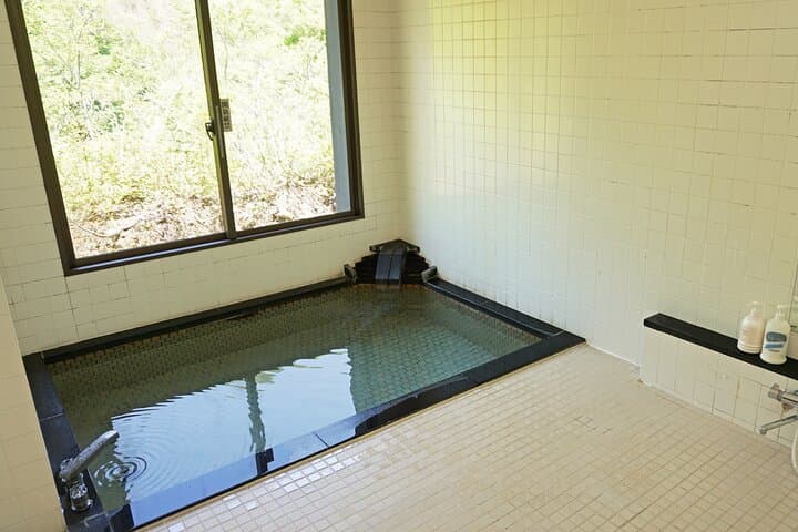 Three Mountains of Dewa staying at Mt. Yudonosan Sanrojo lodge — photo 3