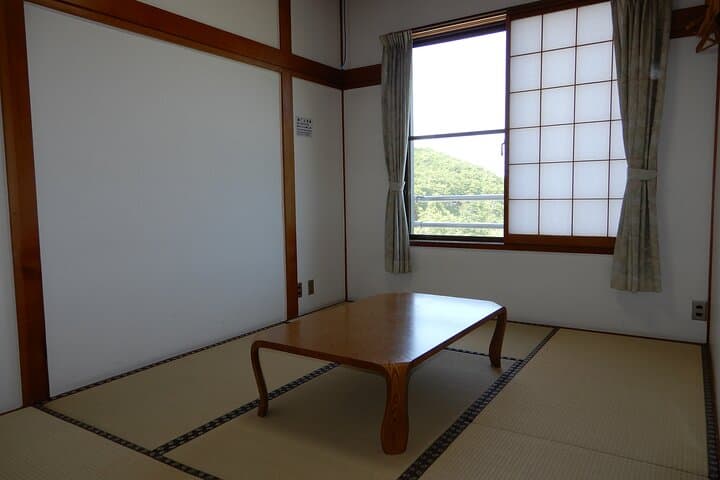 Three Mountains of Dewa staying at Mt. Yudonosan Sanrojo lodge — photo 5