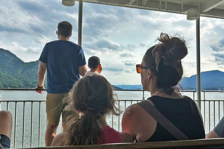 Hiroshima and Miyajima by Bike and Boat — photo 4