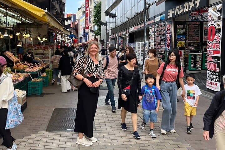 Dine Like A Local In Ueno Market Food Tour With Friendly Guide — photo 3