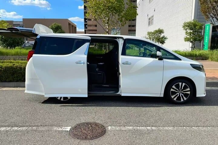 Private Transfer from Haneda Airport to Hachikō City, Japan — photo 7