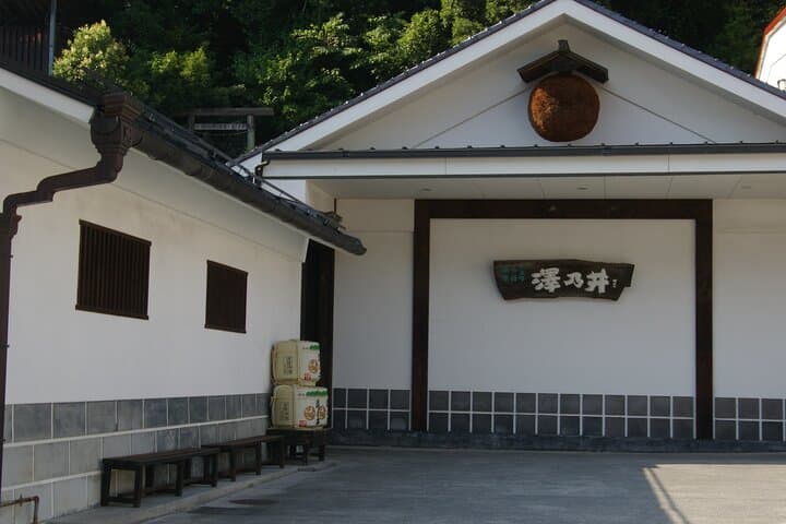 Tokyo's Oldest Sake Brewery and jump into historic town — photo 2