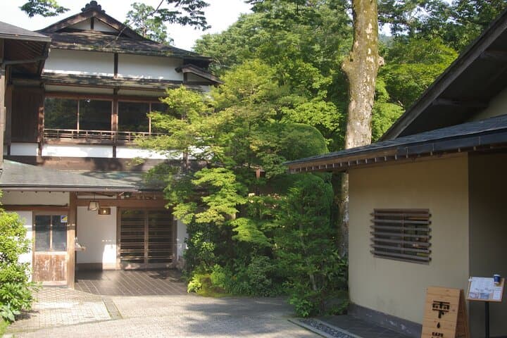 Tokyo's Oldest Sake Brewery and jump into historic town — photo 4