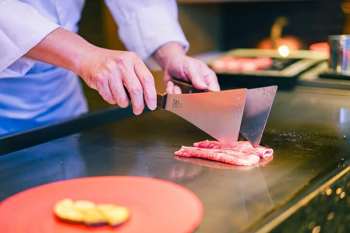 Ginza VIP A5 Rank Wagyu Tour: All-You-Can-Eat Wagyu &Sake Tasting — photo 2