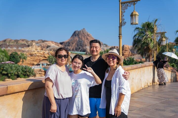 Full Day Private Guided Photographer and Driver in Tokyo Disney — photo 12