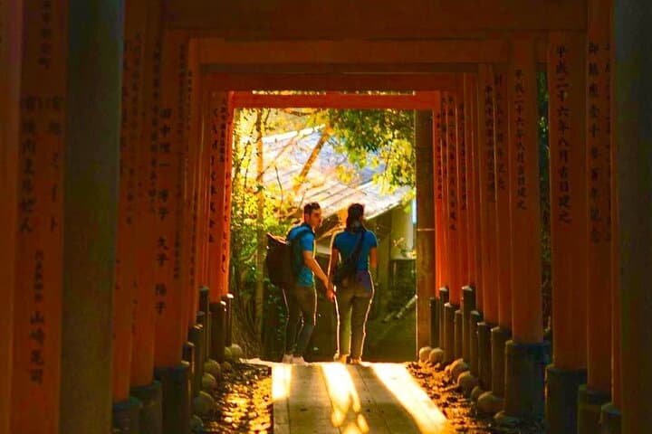 Kyoto Fushimi-Inari Night Walking Tour — photo 2