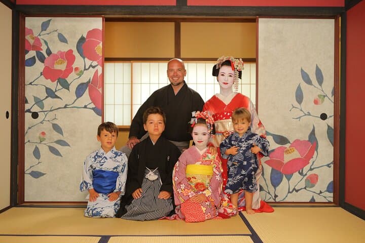 Kyoto Kiyomizudera Temple Family Plan Maiko and Samurai — photo 2