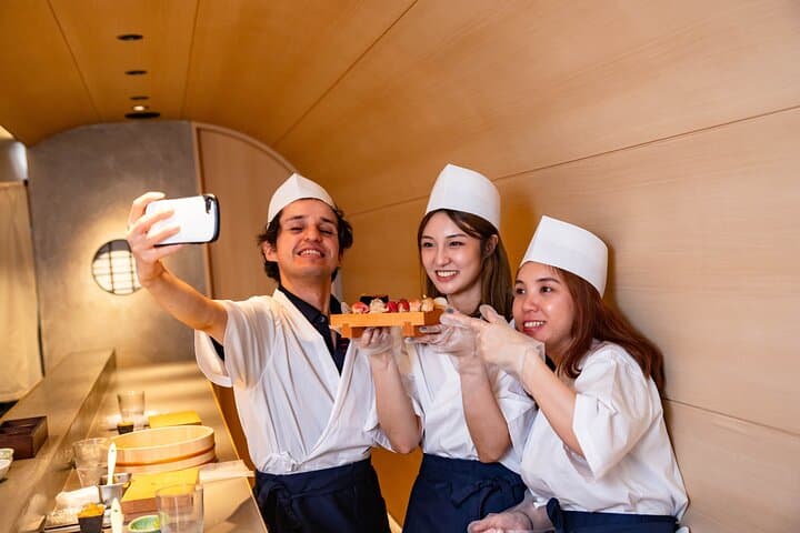Sushi Making & Sake Tasting at a Michelin-Listed Hidden Gem — photo 3