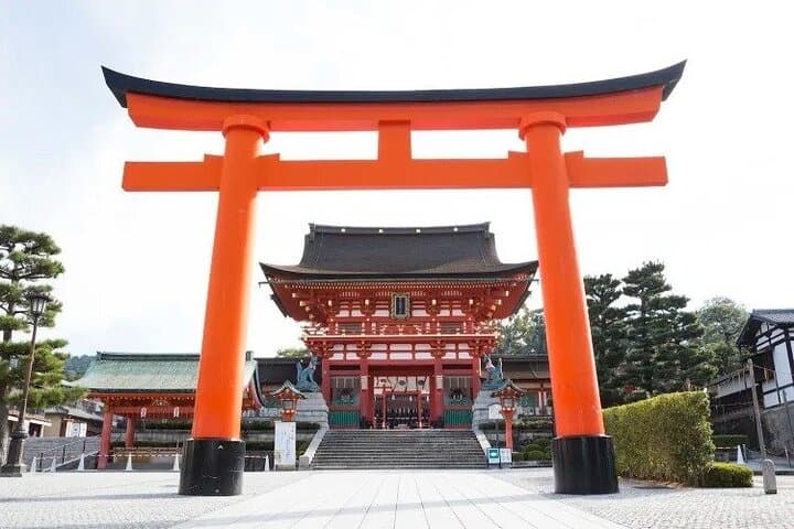 Osaka & Kyoto Highlights Tour with Traditional Kimono Experience — photo 4