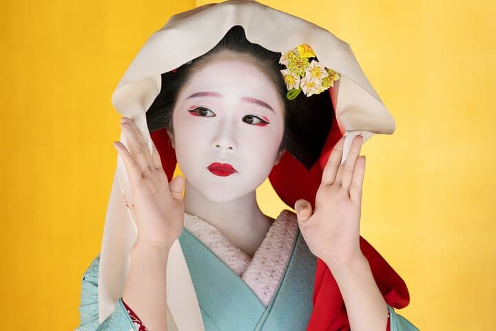 Kyomai Dance by Maiko Geiko and Visits of Gion Art Museum Kyoto — photo 4