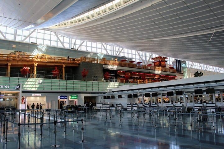 Private Transfer from Haneda Airport to Hachikō City, Japan — photo 1