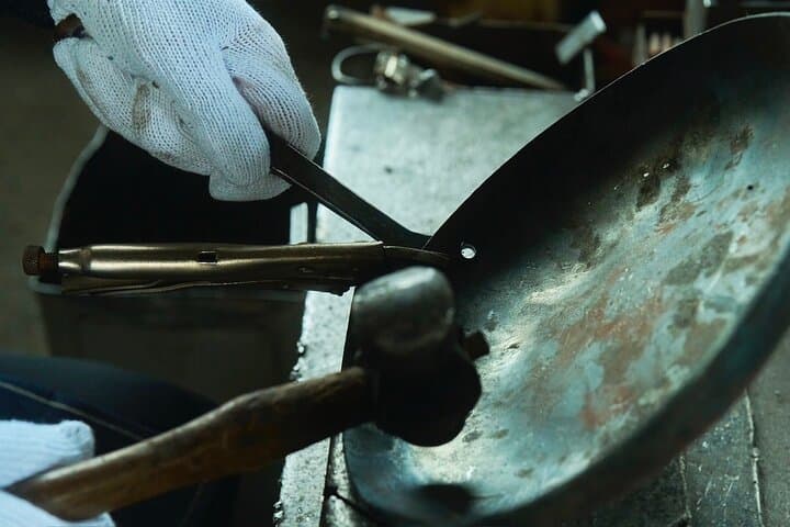 One-of-a-kind frying pan crafting tour — photo 4