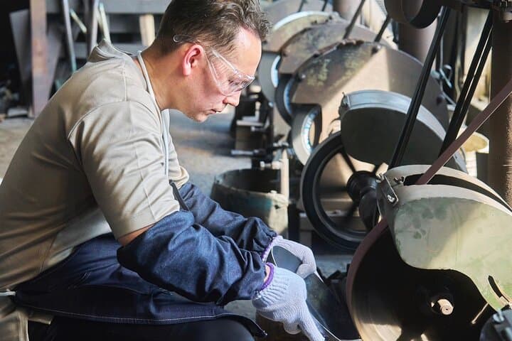 One-of-a-kind frying pan crafting tour — photo 7