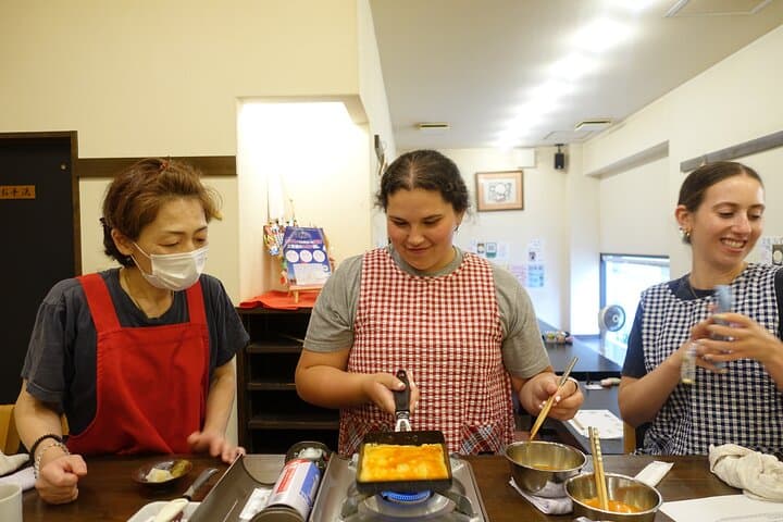 Osaka Japanese Cooking And Matcha Class near Osaka Castle — photo 15