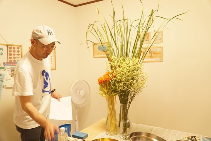 Osaka: Learning Ikebana with Japanese Masters — photo 2